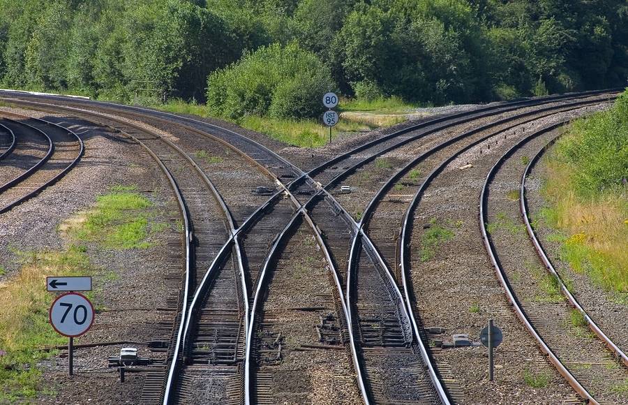 train-tracks divide